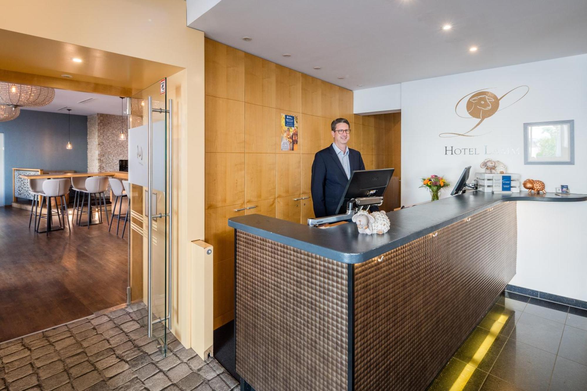 Best Western Hotel Lamm Singen Exterior foto