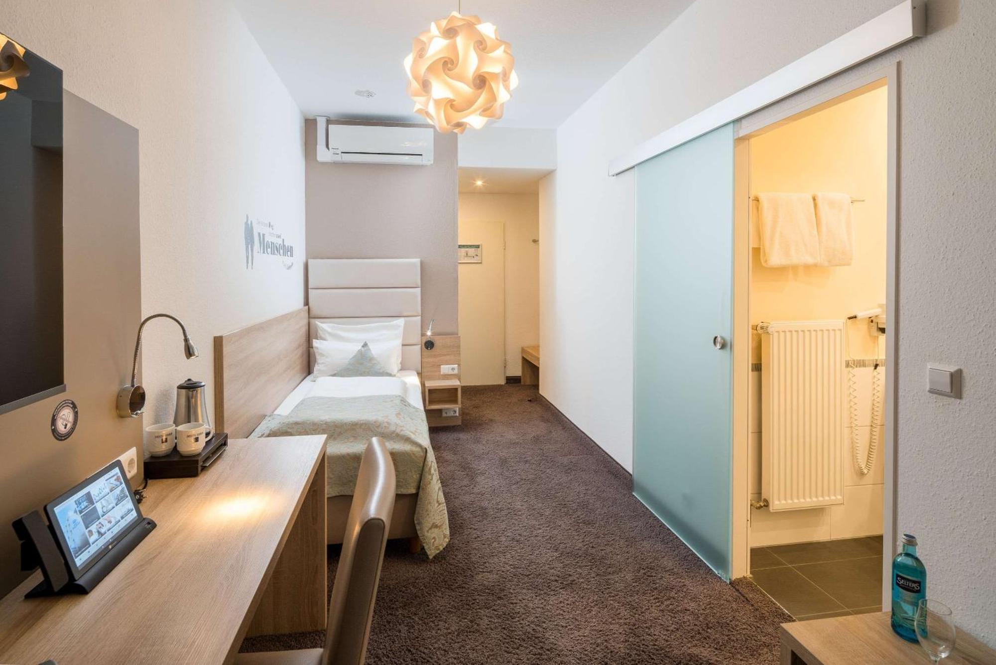 Best Western Hotel Lamm Singen Exterior foto
