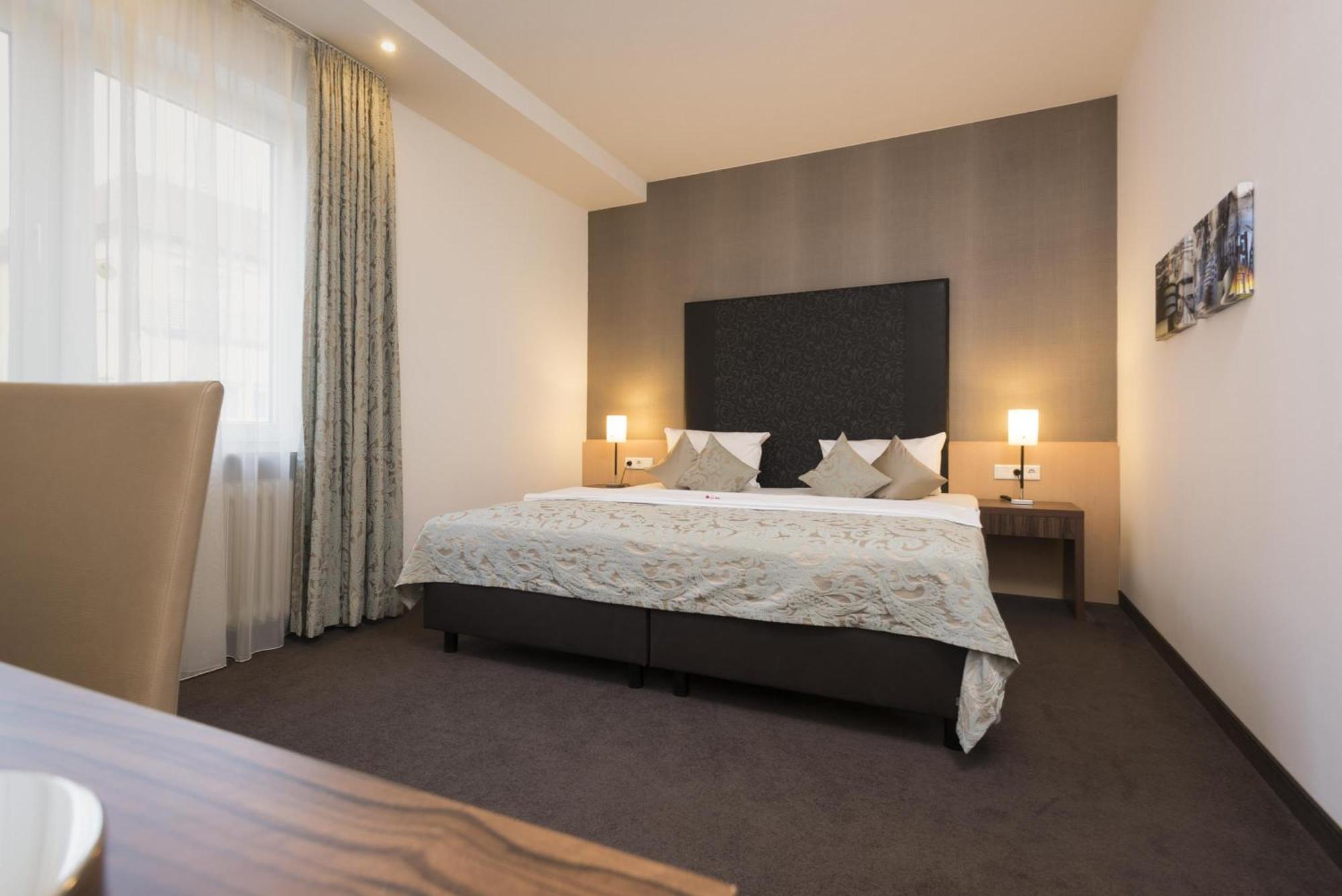 Best Western Hotel Lamm Singen Exterior foto